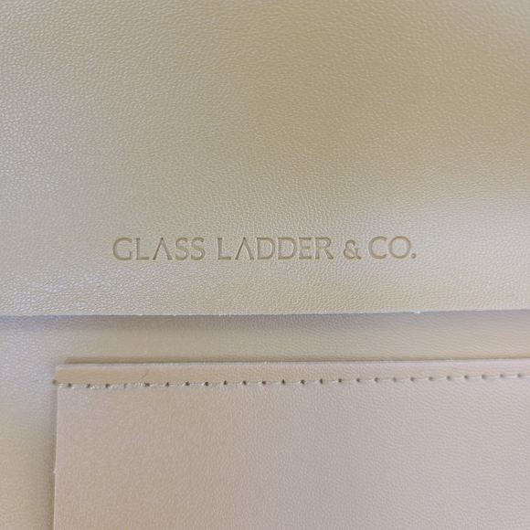 Glass Ladder & Co Katherine Vegan Leather Tech Organizer Roll Tan - Picture 4 of 16